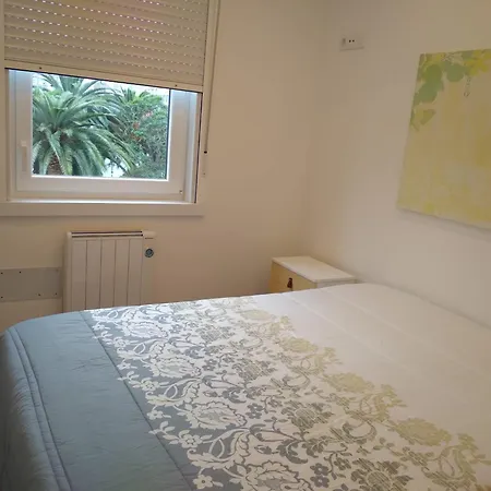Apartment Precioso En A Coruna-2 *